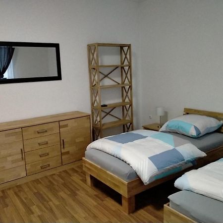 Ferienwohnung Macfewo Im Zentrum Von Mayen Exterior foto