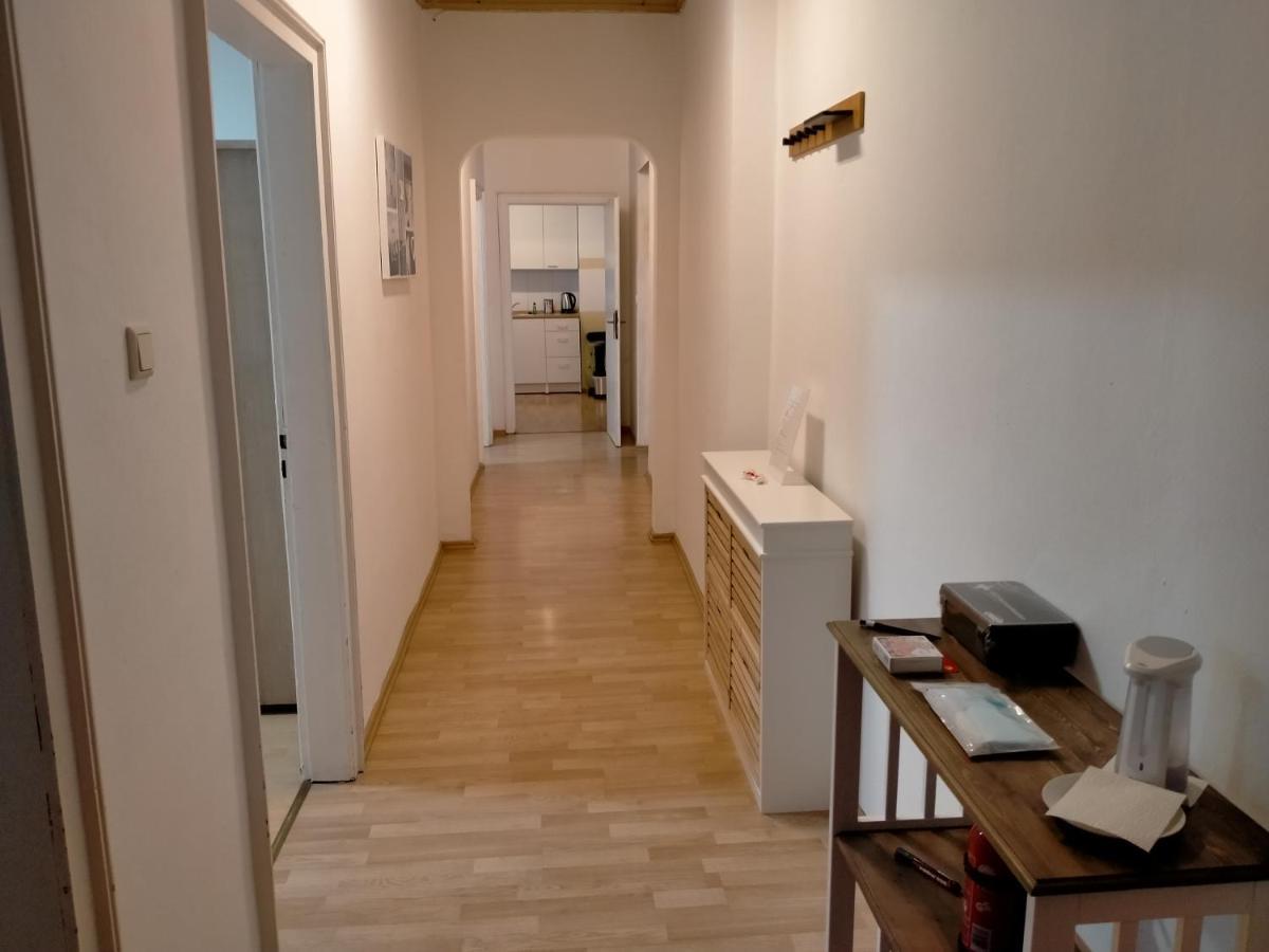 Ferienwohnung Macfewo Im Zentrum Von Mayen Exterior foto